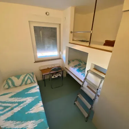 With An Experience!!! Kantun Hostel Punat