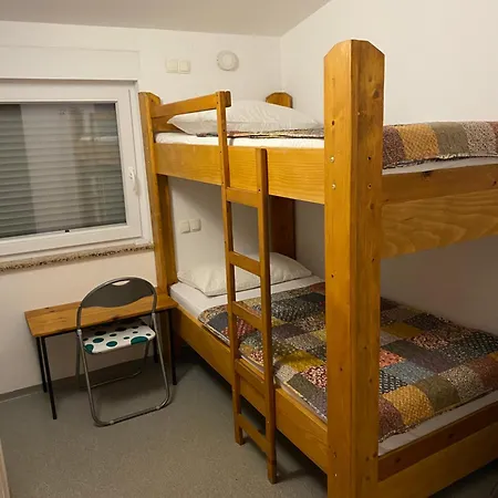 With An Experience!!! Kantun Hostel *