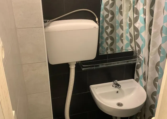 With An Experience!!! Kantun Unlimited Free Coffee Throughout Your !!! Hostel Punat